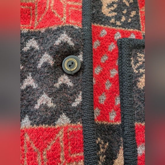 100% Wool Nordic Print Jacket - Picture 4 of 8